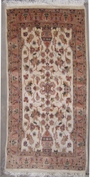 2’5”X3’11” Rug Floral