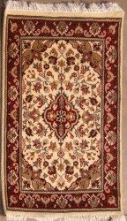 2’0”X3’2” Rug  Pak Persian Design