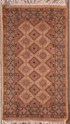 2’6”X3’11” Rug Pak Jalldar