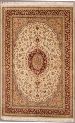 4’0”X6’1” Rug  Pak Persian Design