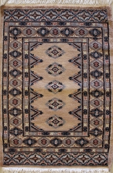 2’0”X3’1” Rug Geometric