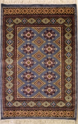 2’7”X3’11” Rug Geometric