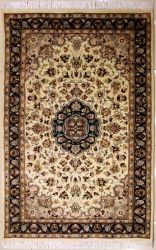 4’0”X6’1” Rug Floral