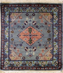 2’0”X2’1” Rug Geometric